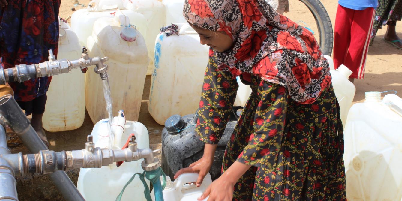 أيام قليلة تفصل الملايين من اليمنيين عن فقدان المياه النظيفه بالكامل أيام قليلة تفصل الملايين من اليمنيين عن فقدان المياه النظيفه بالكامل